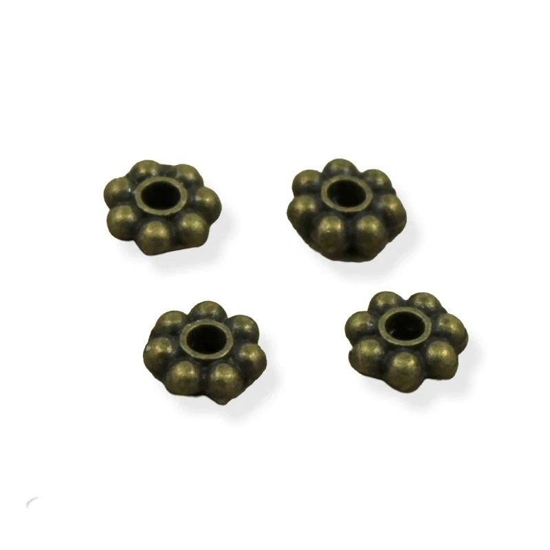 Korálek-mezikus kytička starozlatá 5mm – 10 ks