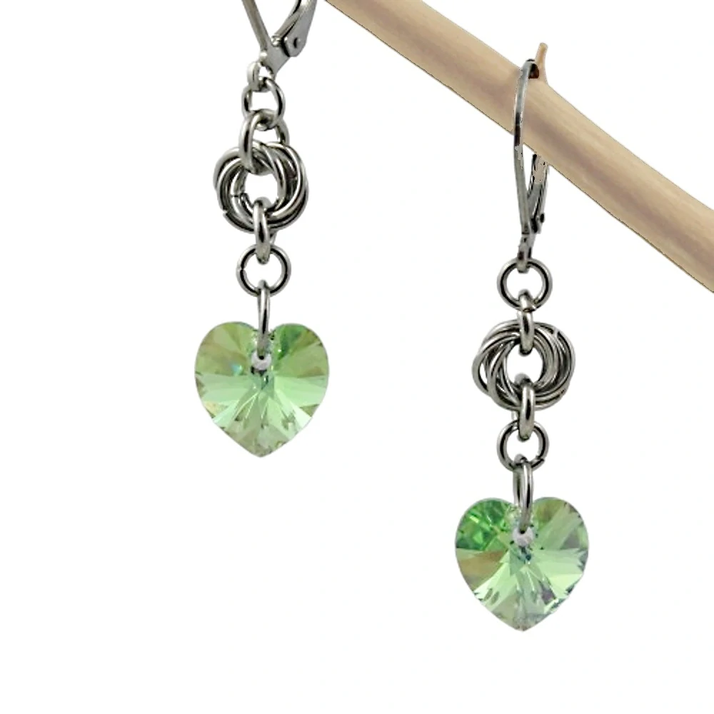 Náušnice Swarovski srdíčka zelená s kroužky
