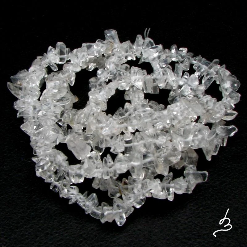 Křišťál, vrtané zlomky – 20 cm návleku