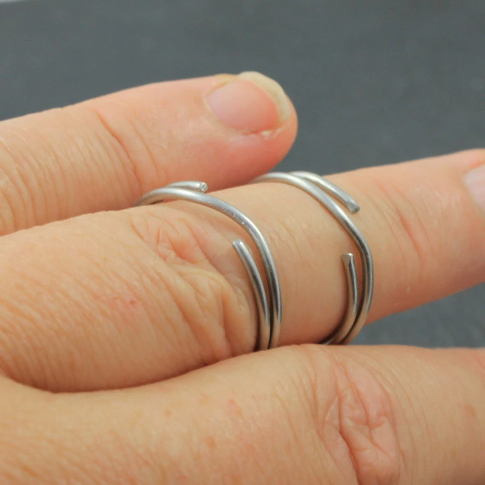 Netradiční snubní prsteny