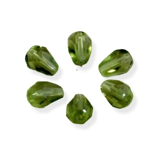 Korálky broušené kapky zelené 8x6 mm – 20 ks